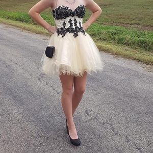 Formal/homecoming dress